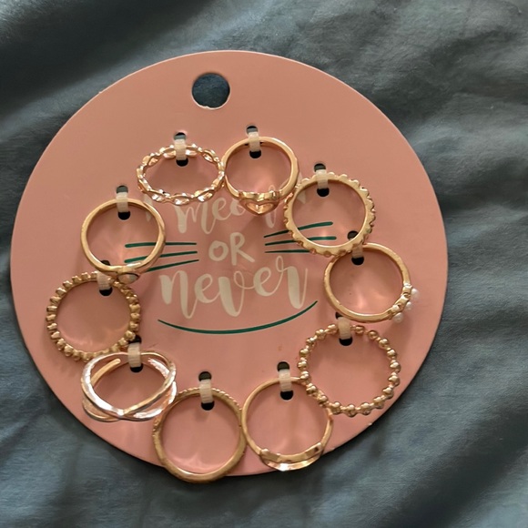 Jewelry - Size 6 rings rose gold